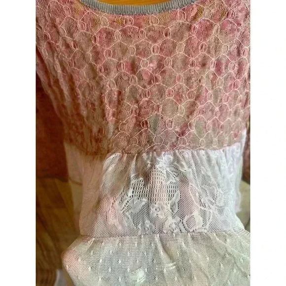 Free People Lace Tulle Scoop Neck Blouse Blush Pink Color Size S - Picture 2 of 7